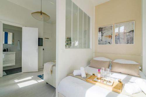 Proche Paris Superbe Studio Refait a Neuf - last minute hotel in Unknown City