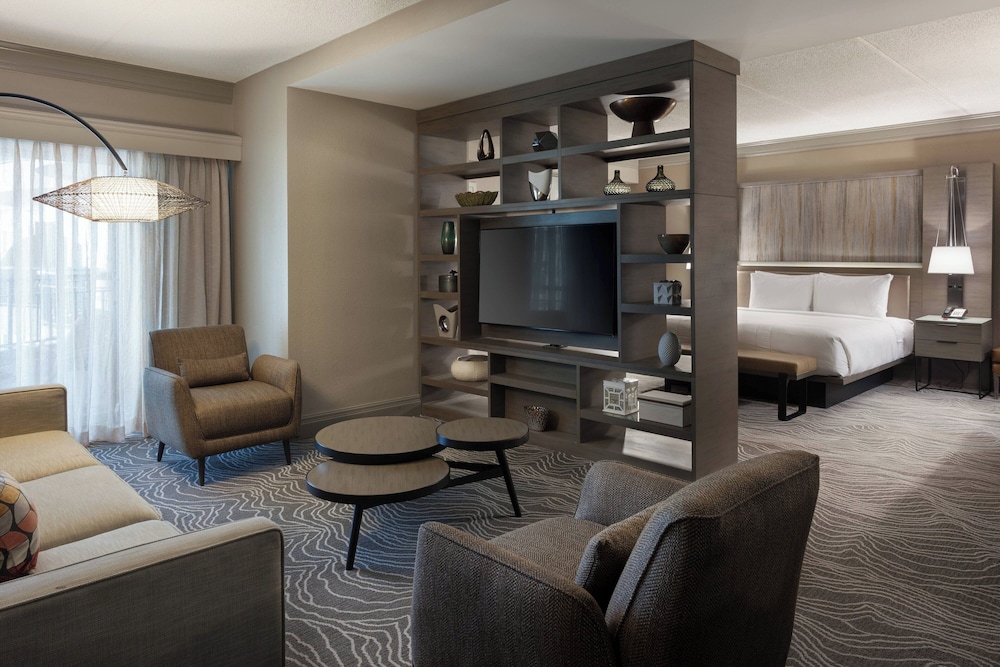 Marriott Savannah Riverfront - photo 16