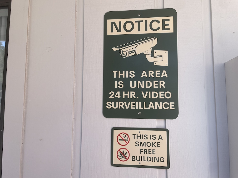 The Lumberjack Hotel - photo 48