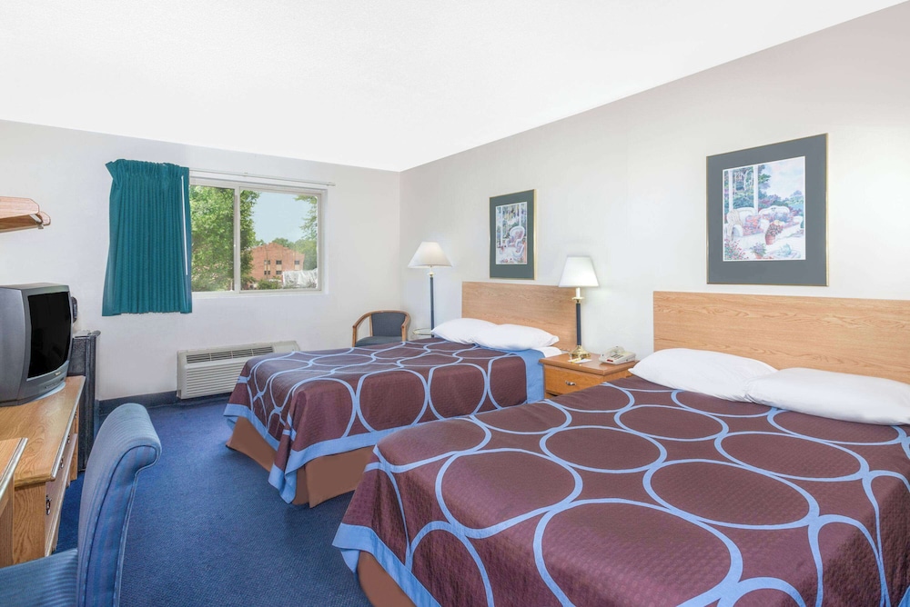 Super 8 by Wyndham Kingston - photo 13
