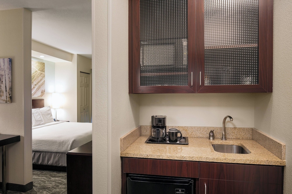 SpringHill Suites by Marriott Bakersfield - photo 9