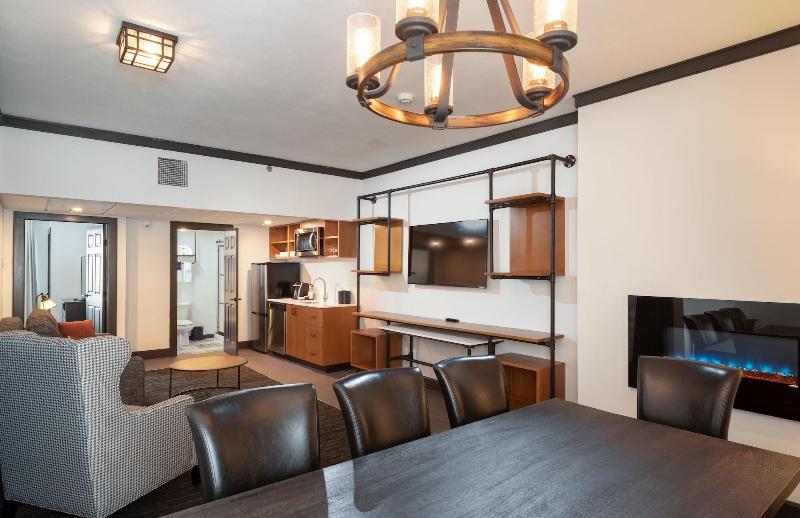The Craftsman Inn & Suites - photo 2