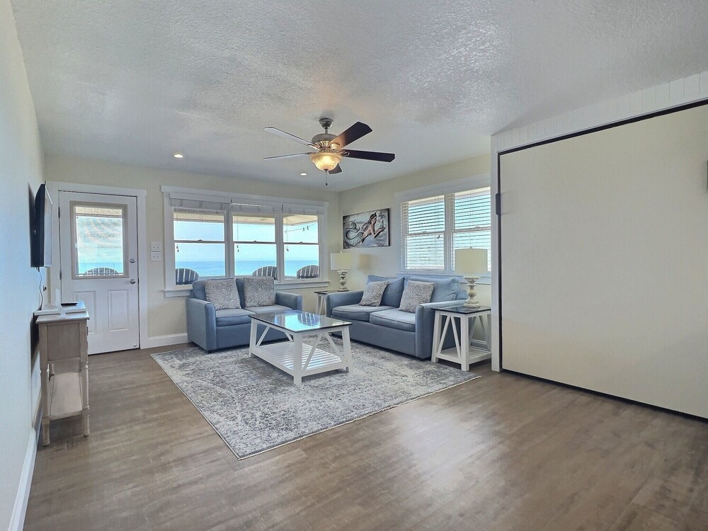 Lighthouse View Oceanfront Lodging - photo 32