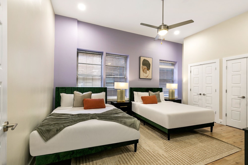 Mardi Gras Suites NOLA's 4BR Elegance - photo 210