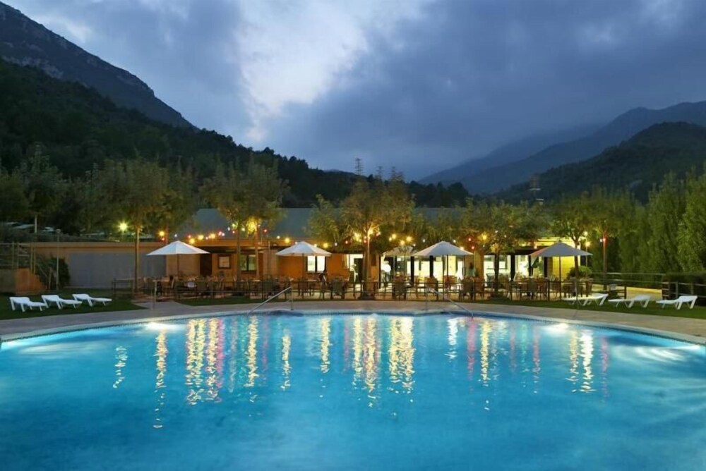 Bassegoda Park — hotel in Sant Llorenc De La Muga