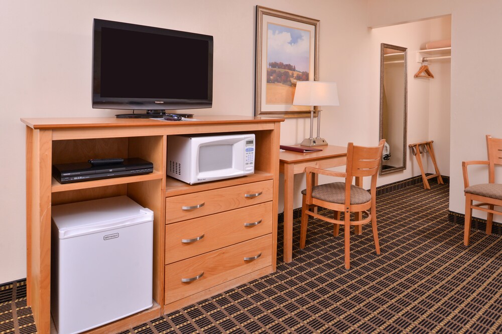 Campus Inn & Suites Eugene Downtown - photo 19