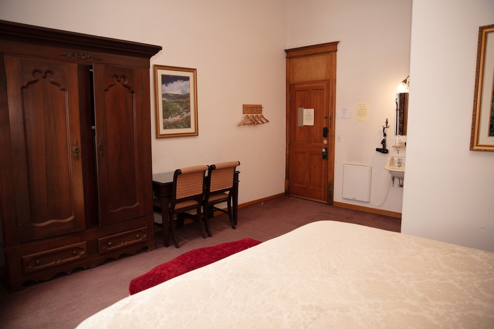 Victor Hotel - photo 30