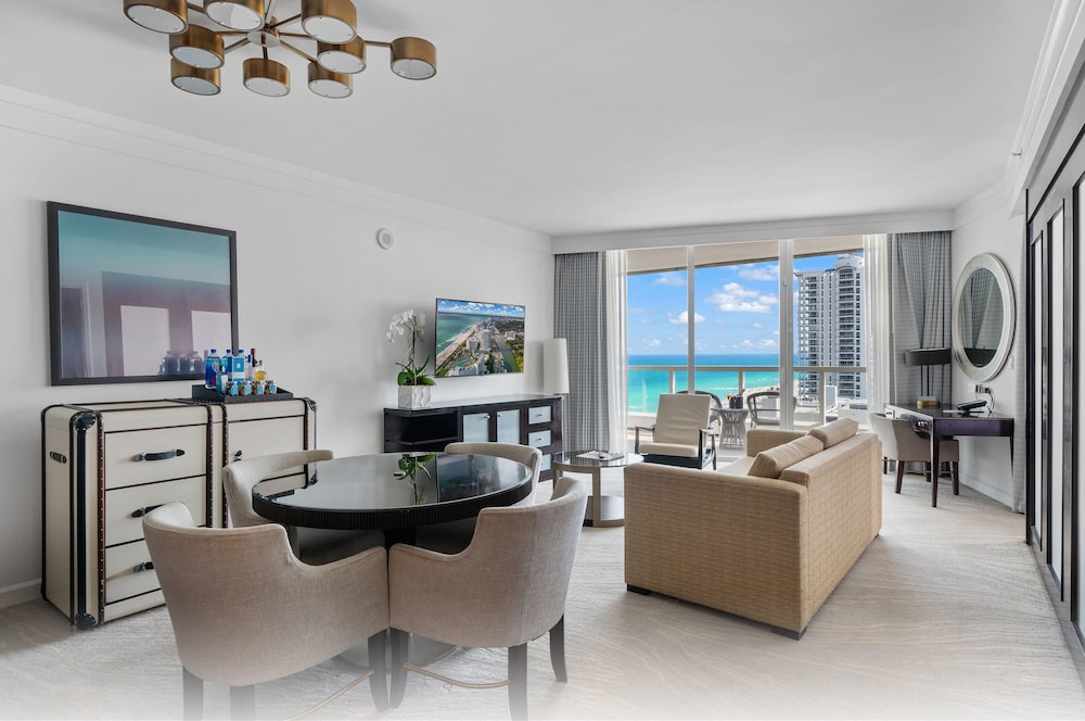Fontainebleau Miami Beach Private Luxury Suites - photo 25