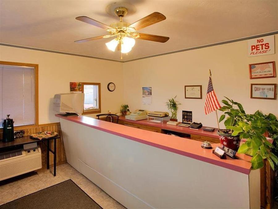 Americas Best Value Inn Murphysboro Carbondale - photo 10