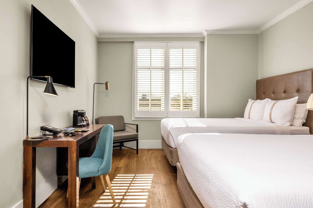 Hotel Petaluma Tapestry Collection by Hilton - photo 9