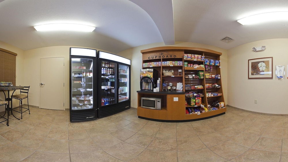 Candlewood Suites Lafayette by IHG - photo 26