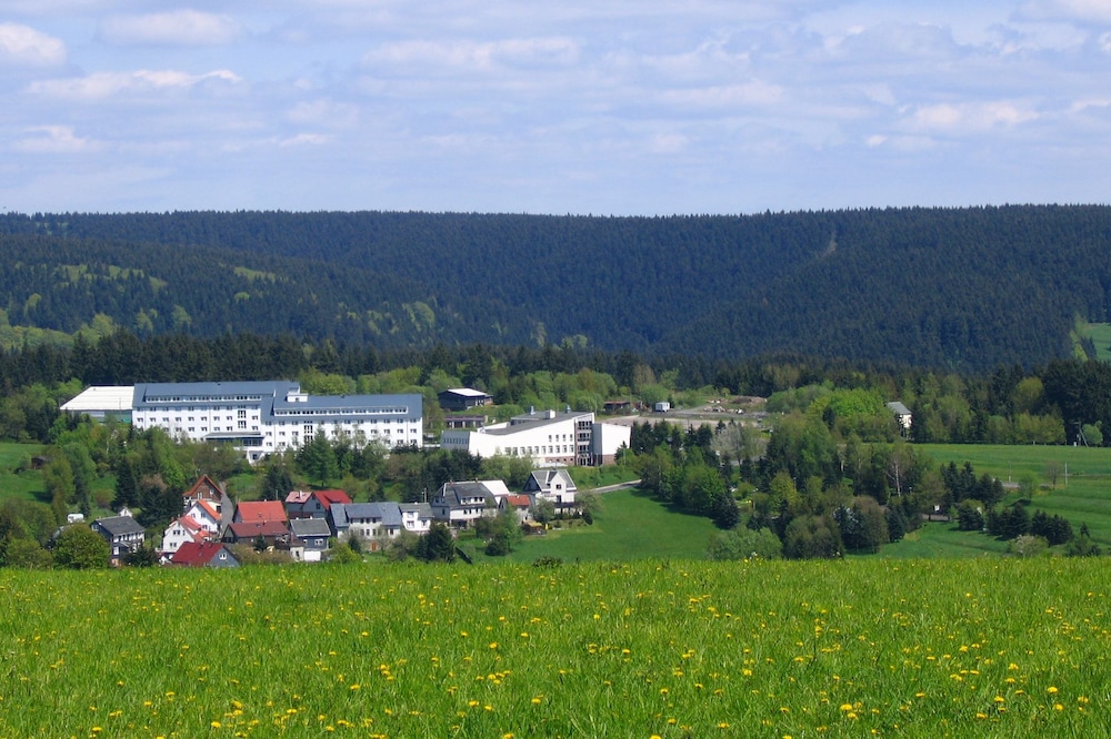Werrapark Familienresort Hotel Heubacher Höhe — hotel in Masserberg
