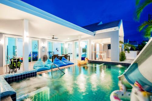 พลอยพูลวิลล่า ชะอำ 4 Ploy Poolvilla Cha Am 4 — 4-Star Luxury Hotel in Cha-Am, Thailand