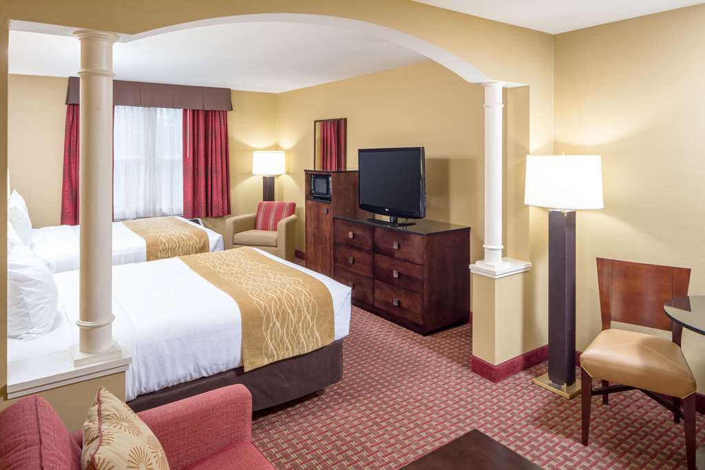 Comfort Inn & Suites Near Burke Mountain - photo 9