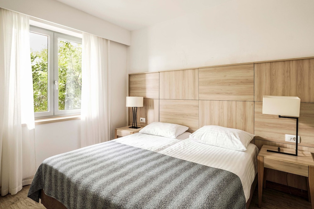Zaton Holiday Resort Apartments — 4-Star Luxury Hotel in Nin, Croatia