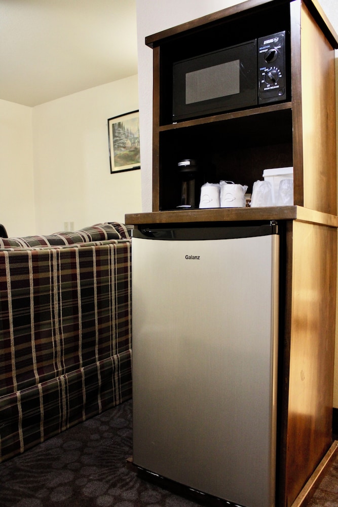 Candlelight Inn & Suites Hwy 69 near McAlester - photo 19