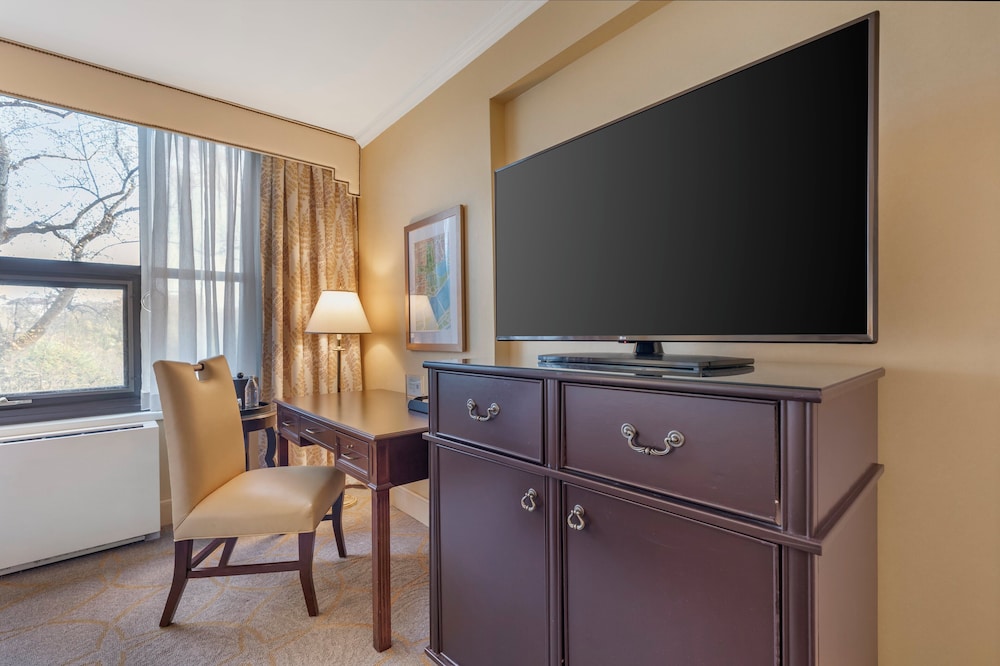 Omni Shoreham Hotel - photo 58