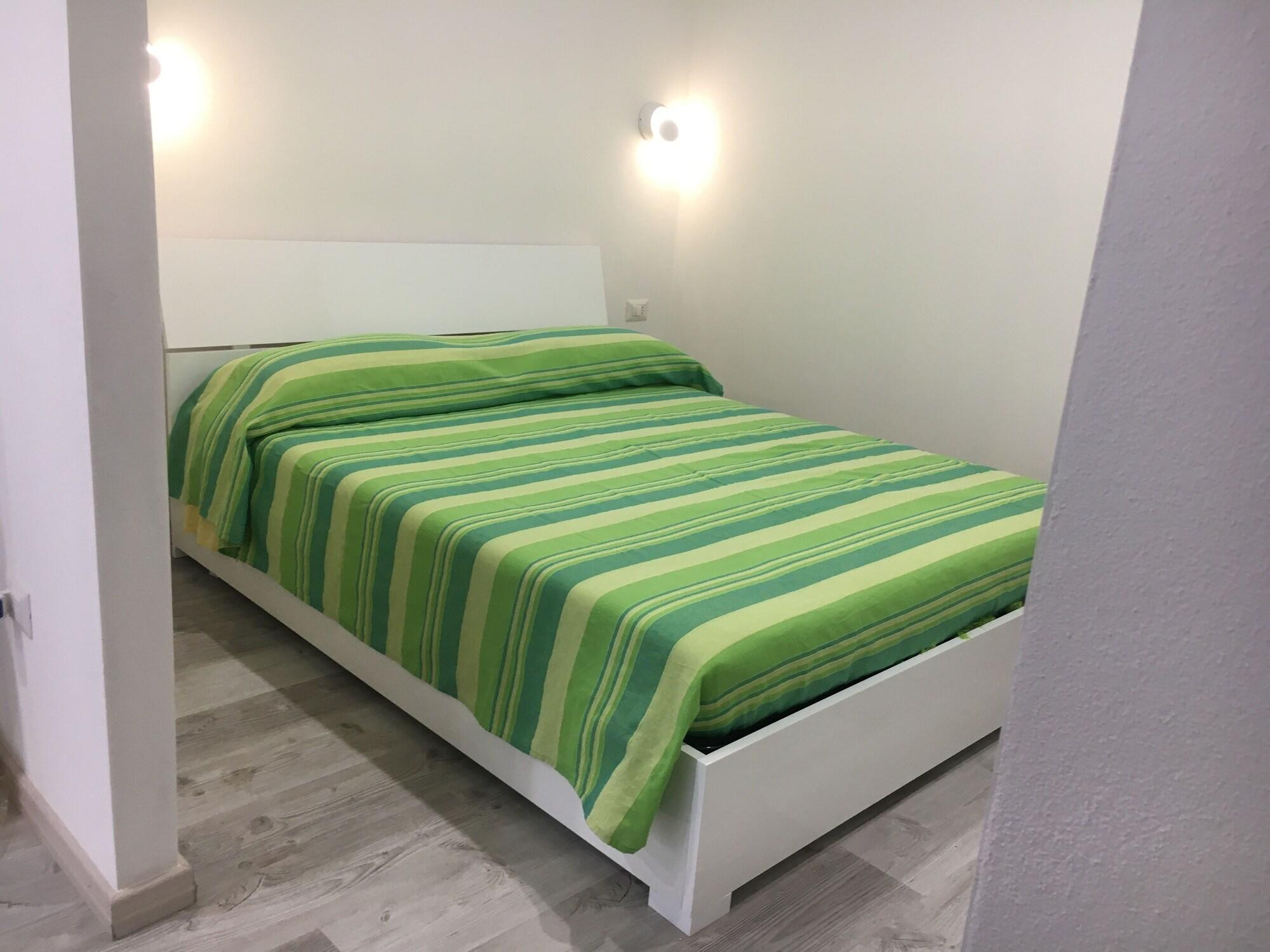Allwhite Iun R5535 — 4-Star Luxury Hotel in Oristano, Italy