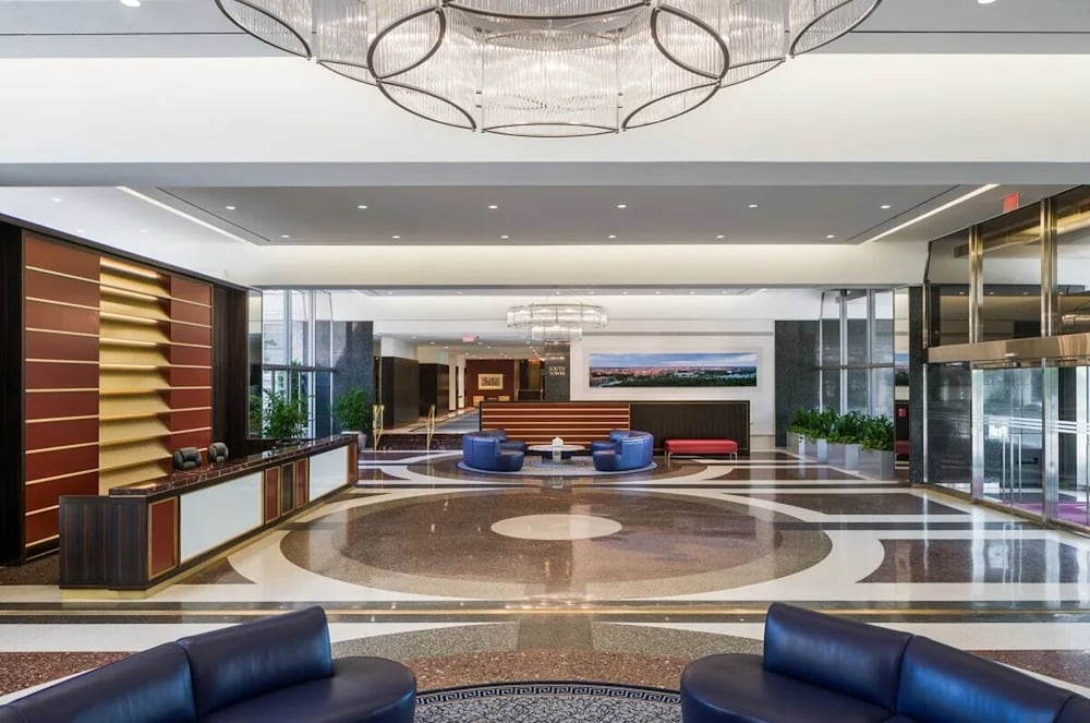 Exclusive Condo at Crystal City — 4-Star Luxury Hotel in Arlington, United States