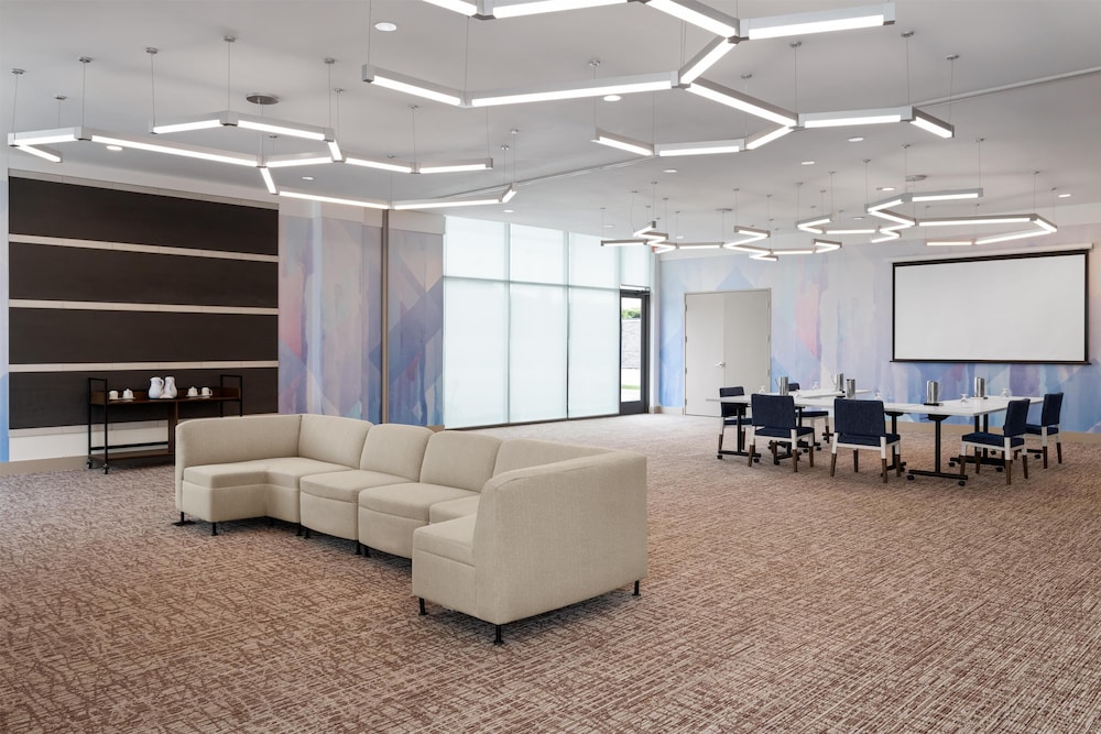 Hilton Garden Inn Austin Central - photo 48