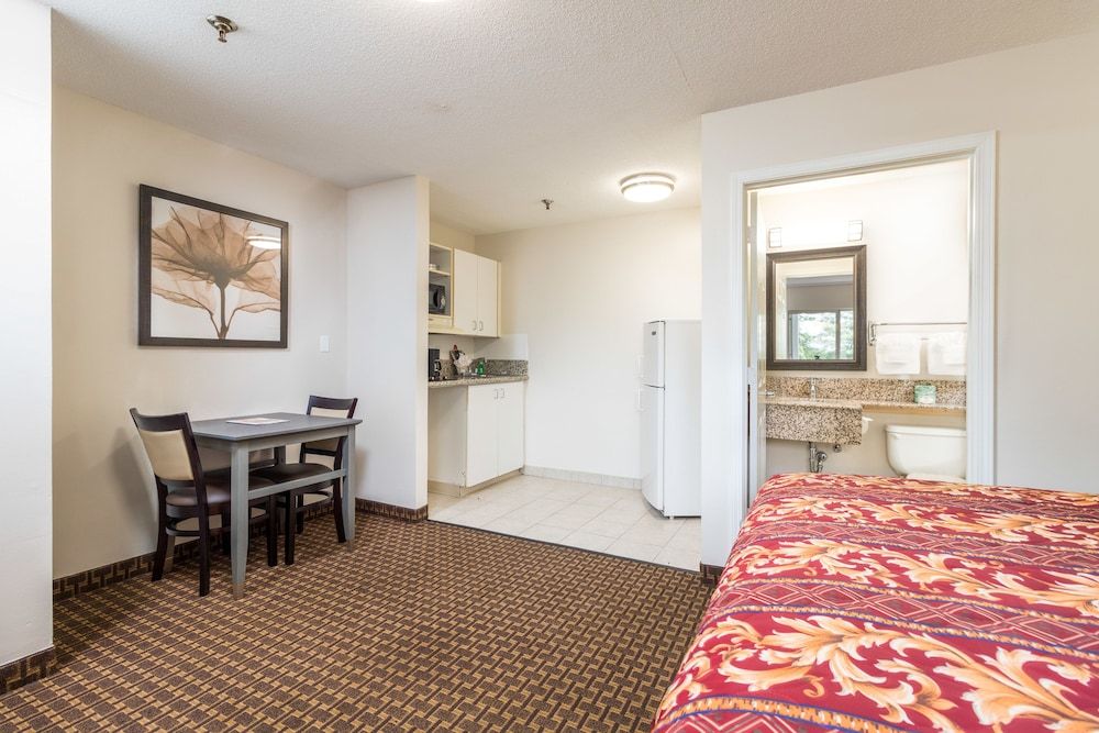 Siegel Select Bartlett Extended Stay in Tennessee - photo 9