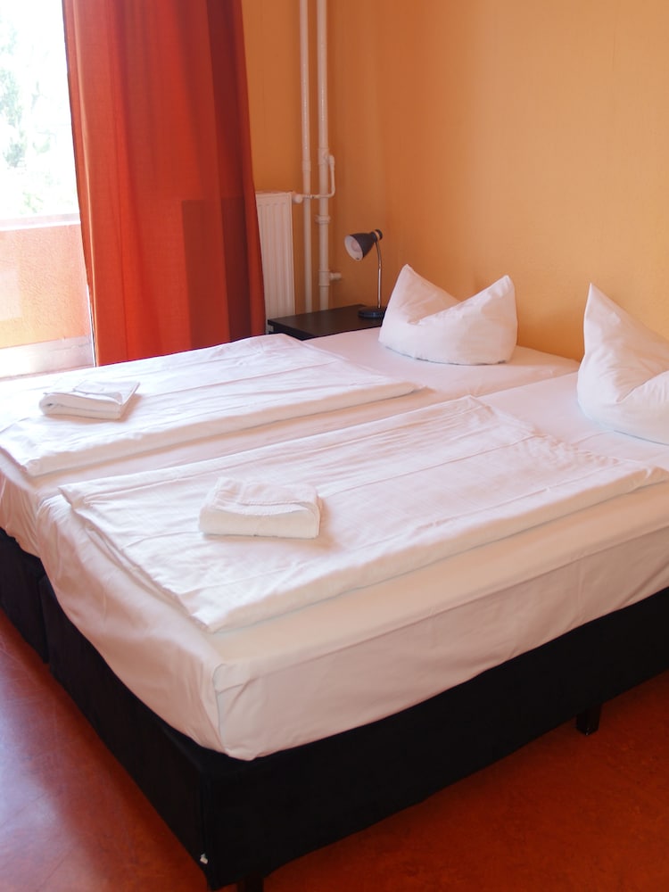 Happy go Lucky Hotel Hostel — Berlin — photo 5