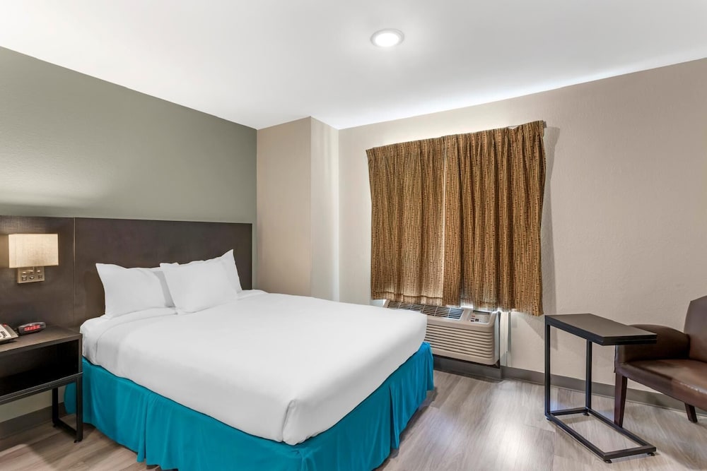 MainStay Suites Little Rock West Near Medical Centers - photo 8