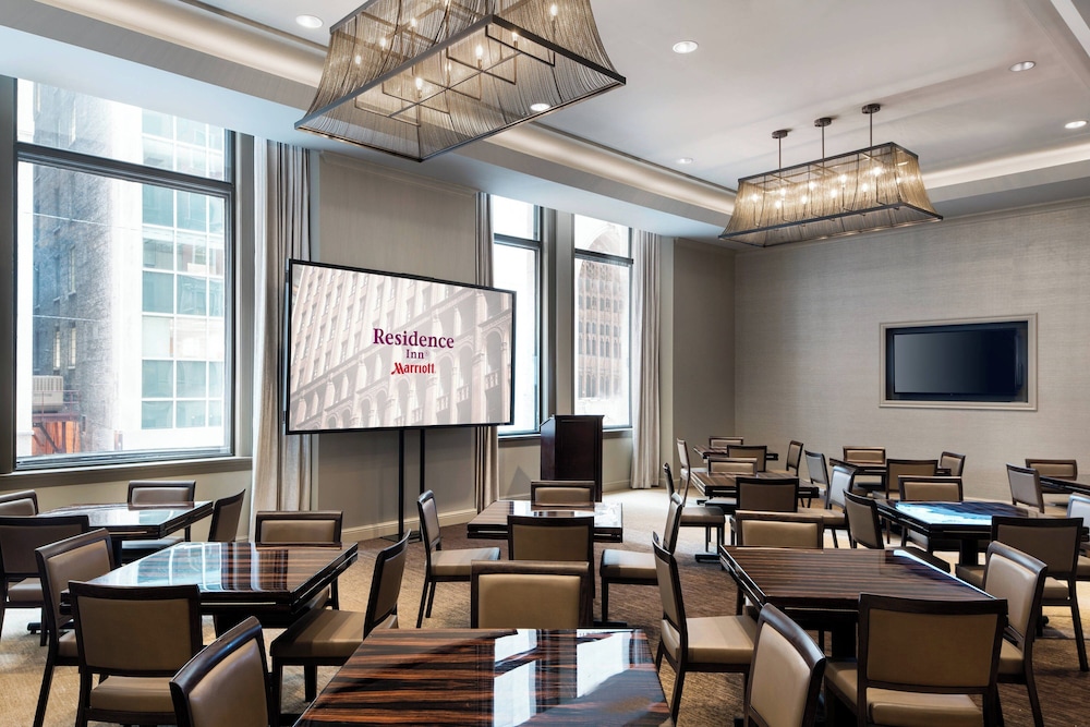 Residence Inn Chicago Downtown Loop - photo 65
