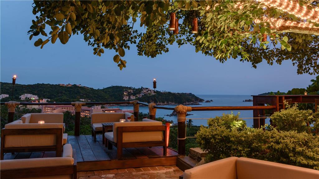 Sky Lounge Bar