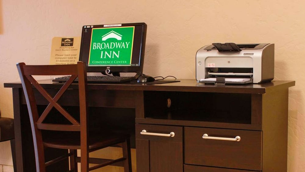 Broadway Inn Conference Center - photo 58