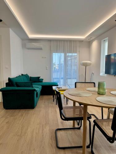 Pistacchio by Snappyb in Alexandroupoli, Greece