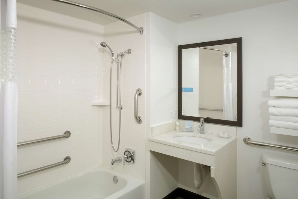 Hampton Inn Chicago Elgin I 90 - photo 15