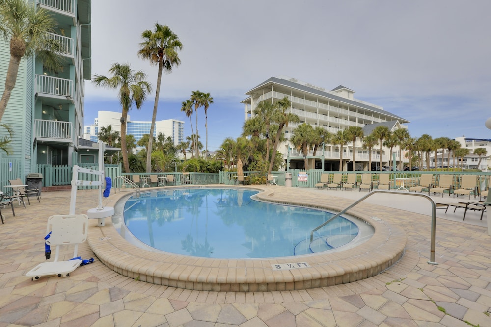 Clearwater Beach Hotel - photo 20