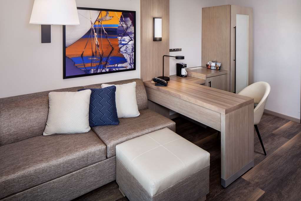 Hyatt Place Mount Pleasant Towne Centre - photo 19