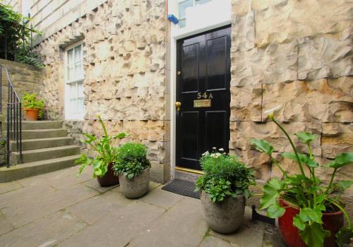 City Centre New Town 2 Bedroom Flat — 4-Star Luxury Hotel in Edinburgh, United Kingdom