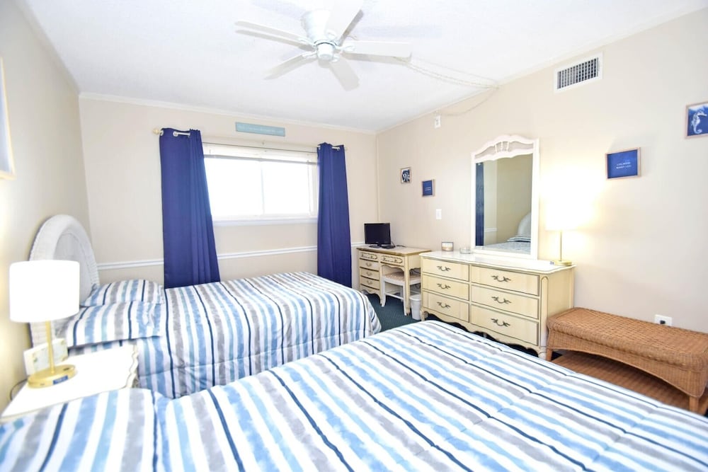Towers 402 2 Bedroom Condo by RedAwning - photo 4