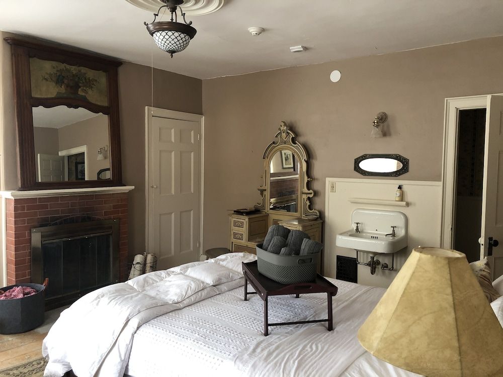 Rowell S Inn - photo 15