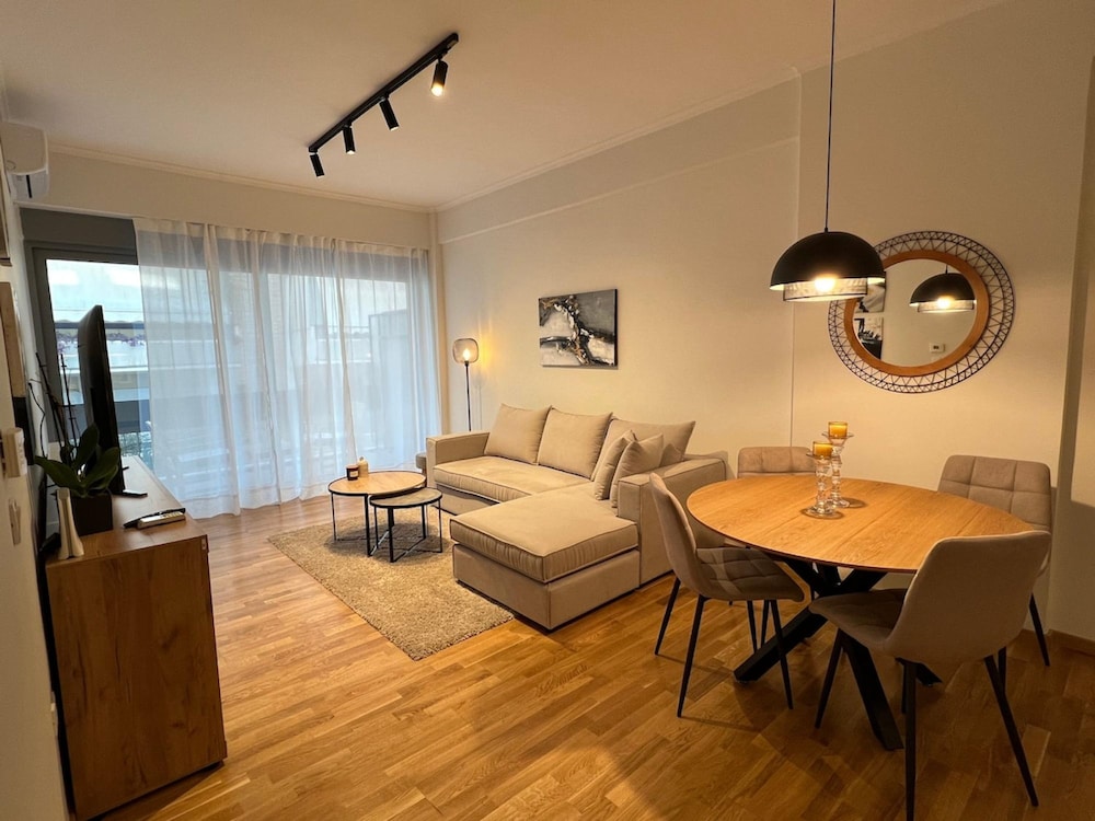 Embassy Apartment B2 — 4-Star Luxury Hotel in Athens, Greece
