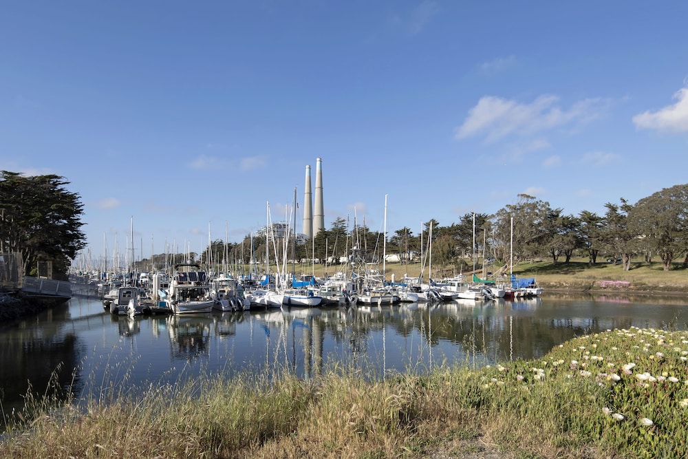 Inn At Moss Landing Point - photo 82