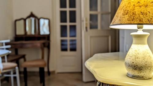 Maximilian Apartment
