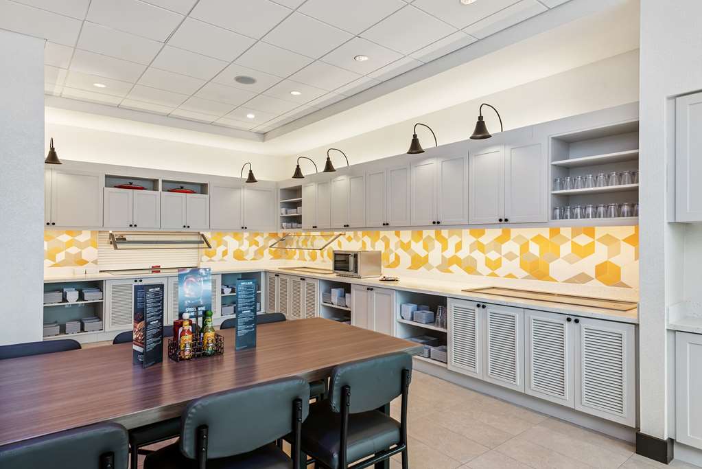 Hyatt Place Tampa Wesley Chapel - photo 11