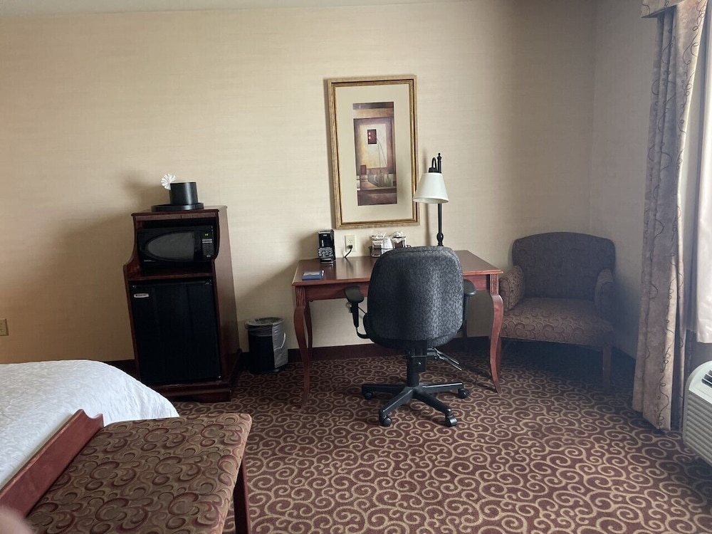 Hampton Inn Rawlins - photo 28