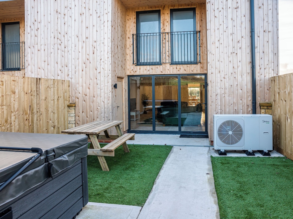 Bears Court North Barn 8 in Cheltenham, United Kingdom