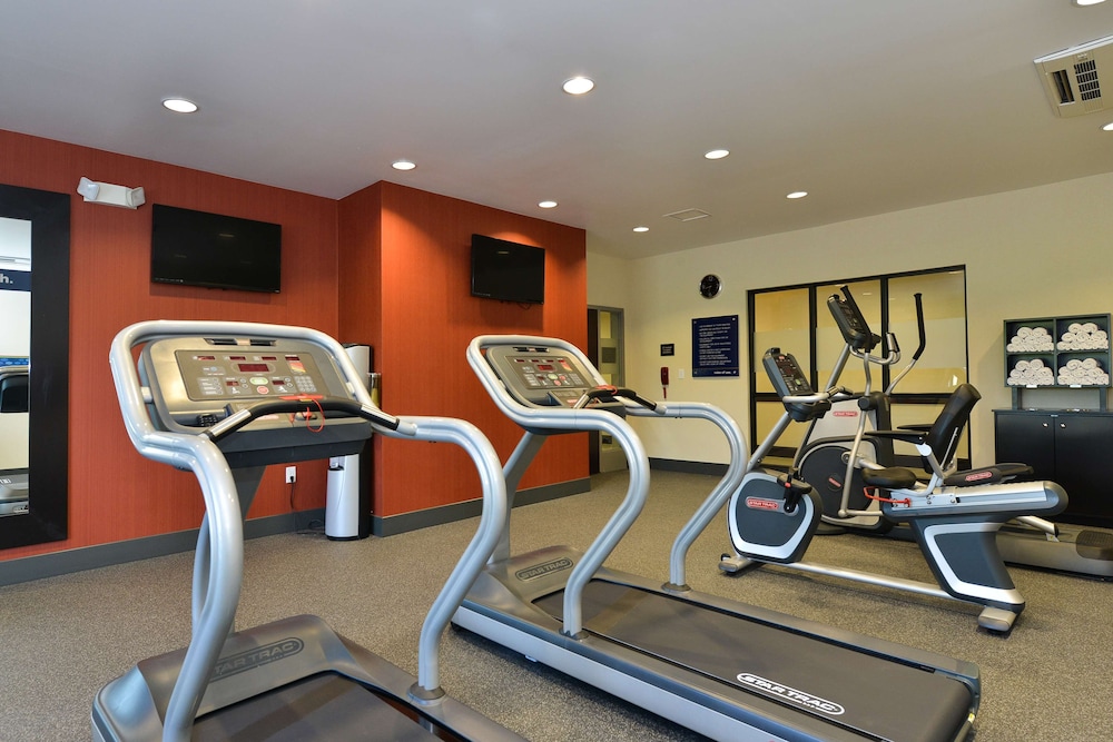 Hampton Inn Middletown - photo 50