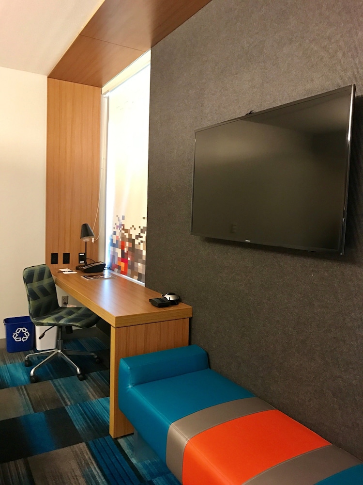 Aloft Plano - photo 8