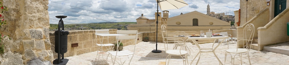 5 Elementi Sassi Matera — 4-Star Luxury Hotel in Matera, Italy