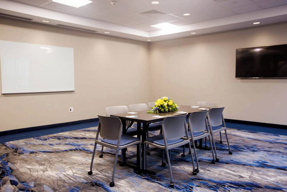 Fairfield Inn & Suites Philadelphia Broomall Newtown Square - photo 26