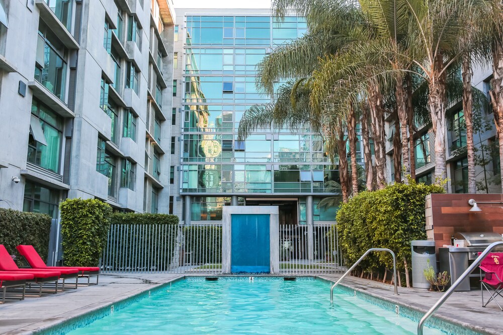 Corporate Suites Downtown In The Heart of LA — 4-Star Luxury Hotel in Los Angeles, United States