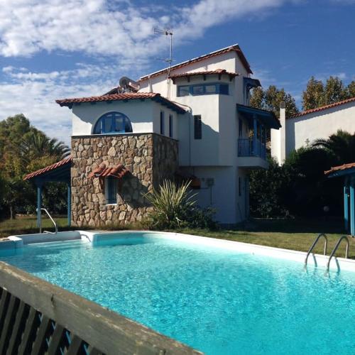 Blue House — 4-Star Luxury Hotel in None, Greece