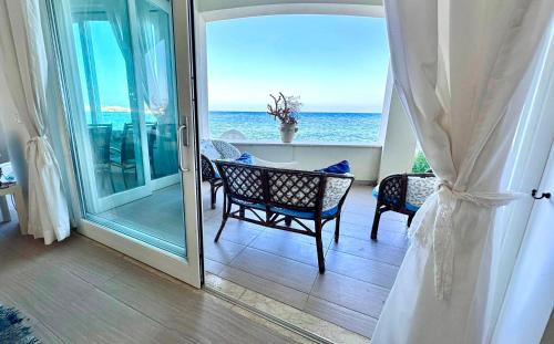 Casa Alba Serena By The Sea — 4-Star Luxury Hotel in Pachino, Italy